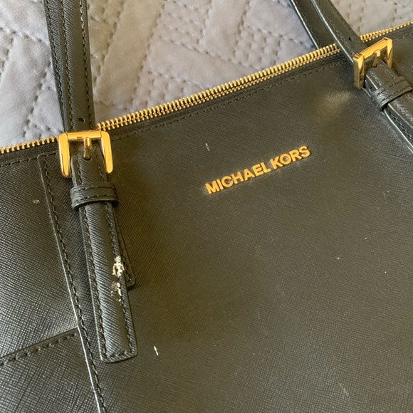 Michael Kors Jet Set tote - Picture 7 of 11